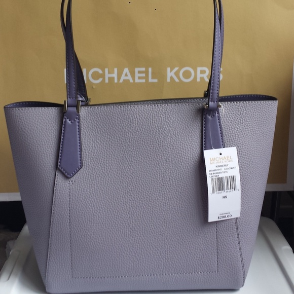 NWT Michael Kors Kimberly Small Bonded Tote Lilac - Picture 6 of 8